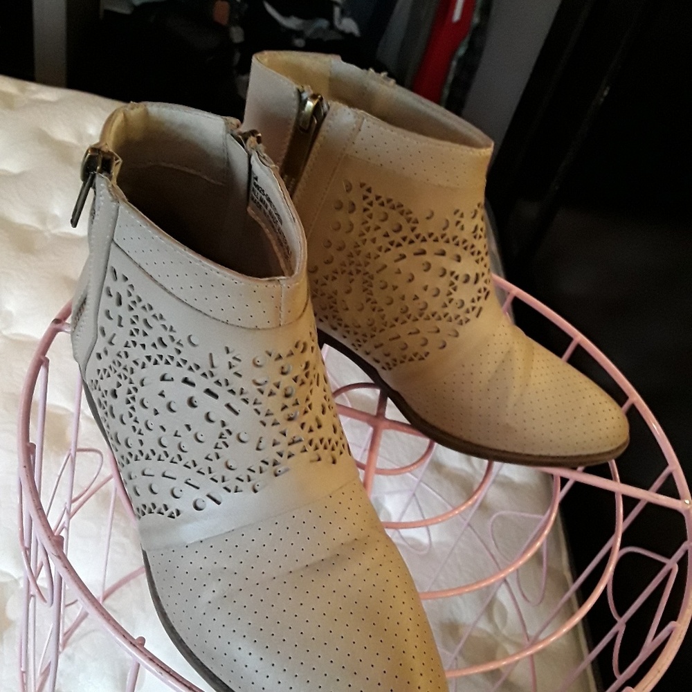 Cute boots